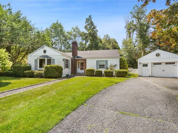 8 Oak Road, Katonah, NY 10536