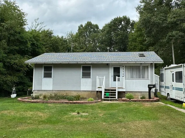 45716 Victoria St, Belleville, MI 48111