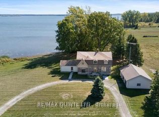 1120 Huffs Island Rd, Prince Edward County, ON K8N 4Z7