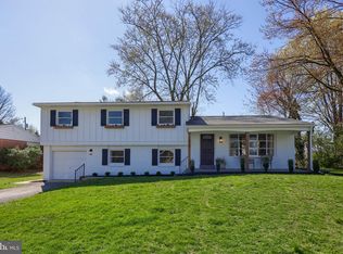 1938 Longview Dr, Lancaster, PA 17601