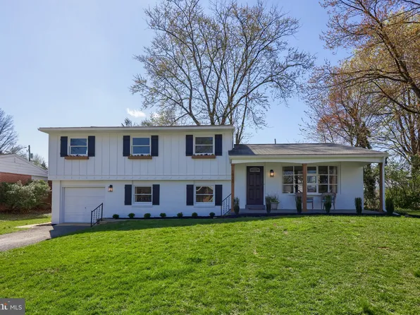 1938 Longview Dr, Lancaster, PA 17601