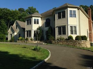 3 Erin Ln, Sandy Hook, CT 06482