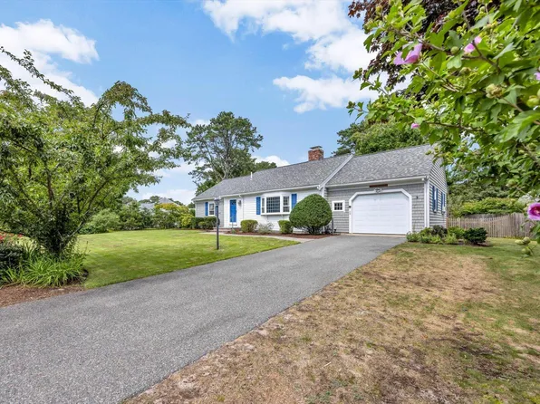 8 Barkley Street, South Yarmouth, MA 02664