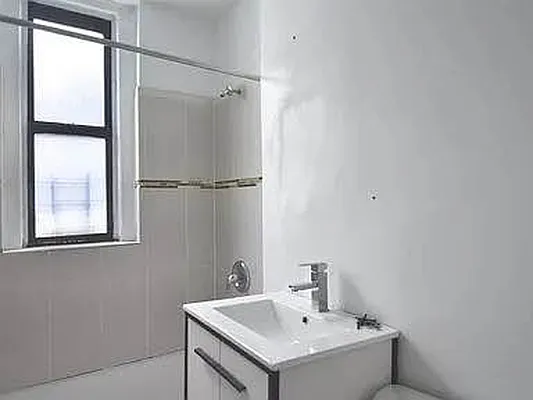 Rented by Premier One Realty LLC | media 4