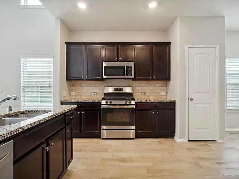 5817 Fir Tree Ln — Photo 5