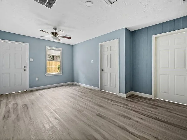 3425 Nettleton St — Photo 9