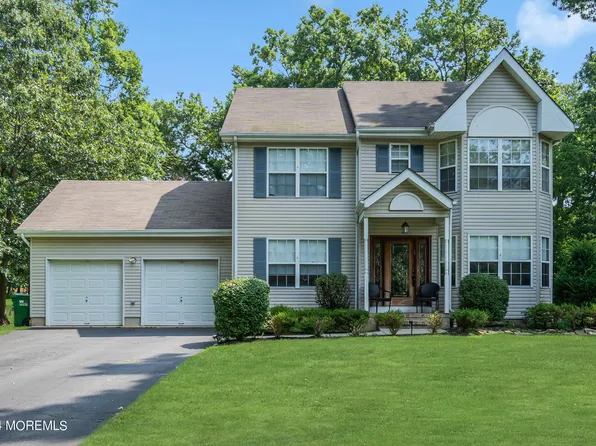 9 Stacy Court, Jackson, NJ 08527