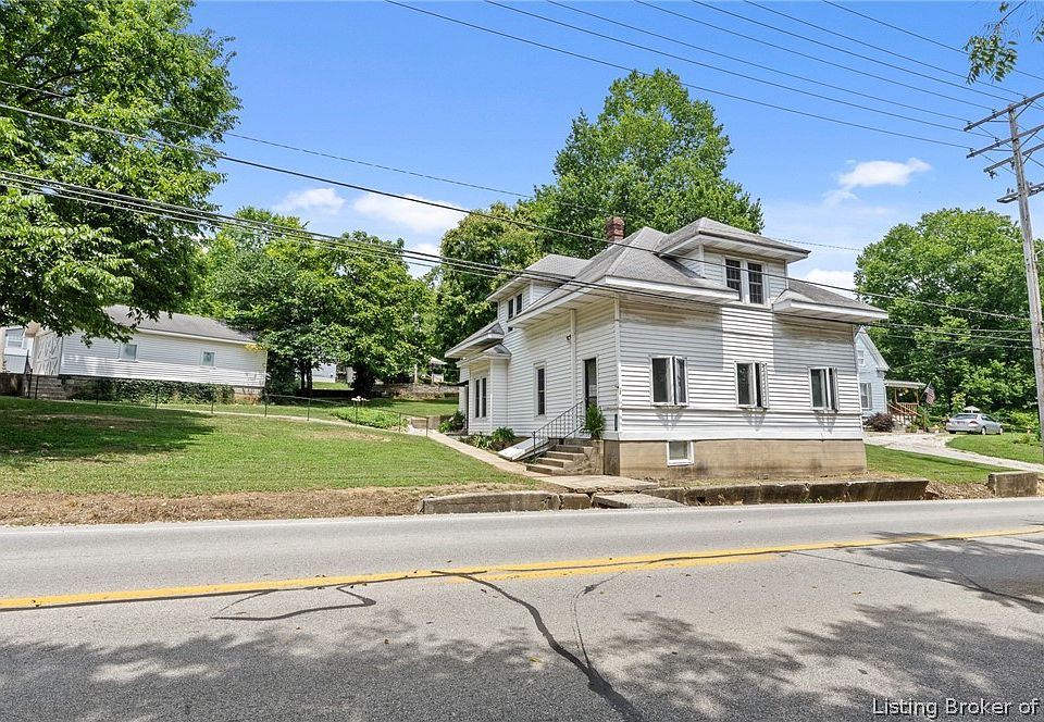 1st image of 588 SE Main Street