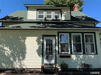 2nd image of 108 Rau St