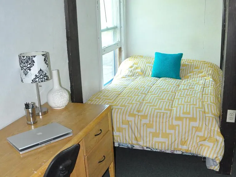 118 Ferris Pl #2 — Photo 6