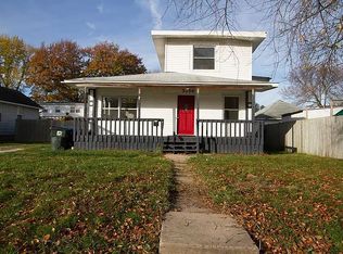 2136 Grand Ave, Davenport, IA 52803