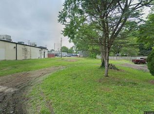 2305 S Harris Ave, Independence, MO 64052
