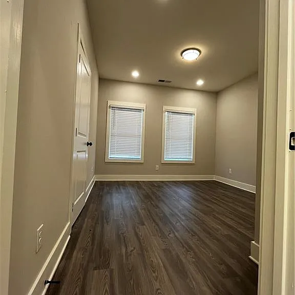 2011 Oak Ln NW — Photo 13