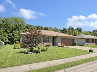 6188 Yosemite Dr, Newburgh, IN 47630