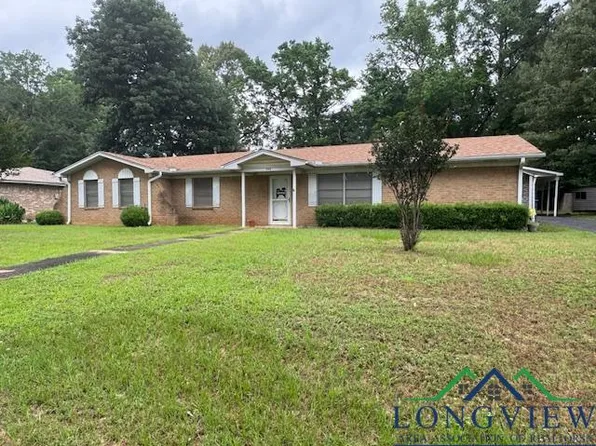 4165 Lakeshore Dr, Lone Star, TX 75668