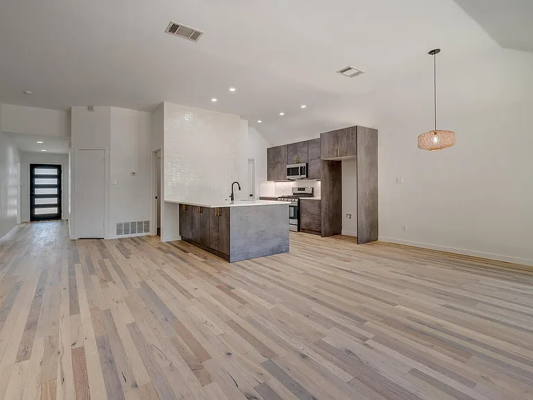 13022 Staton Dr — Photo 1