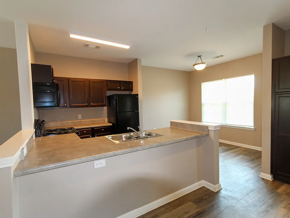 South Oak Apartments