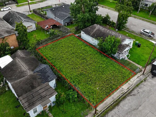 5537 Margarita St, Houston, TX 77020