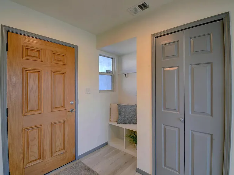 4157 Foxwood Trl SE — Photo 4