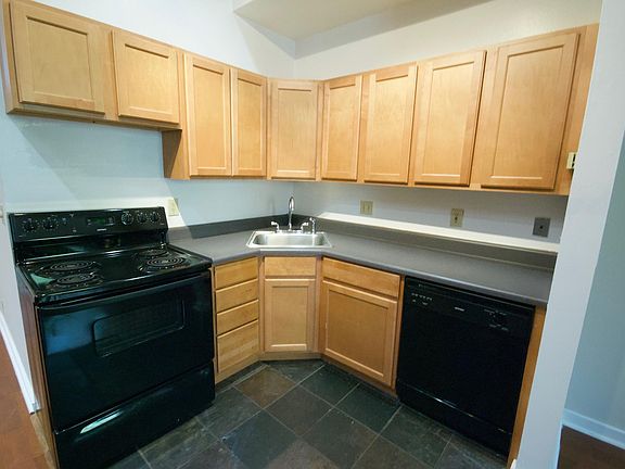 4th image of 2306 S 11th St #A