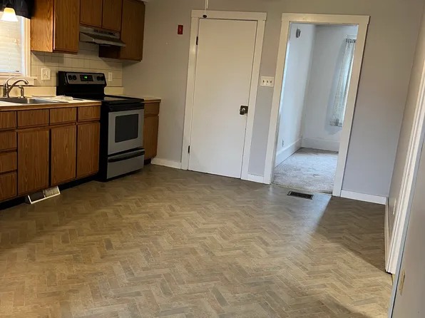 174 Cedar St #1, Manchester, NH 03103