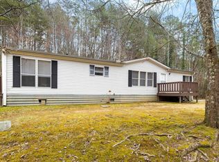 305 River Rd, Marietta, SC 29661