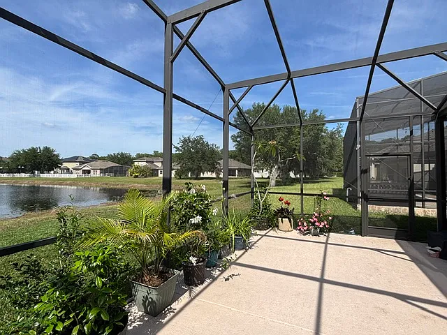 627 Fern Lake Dr — Photo 28