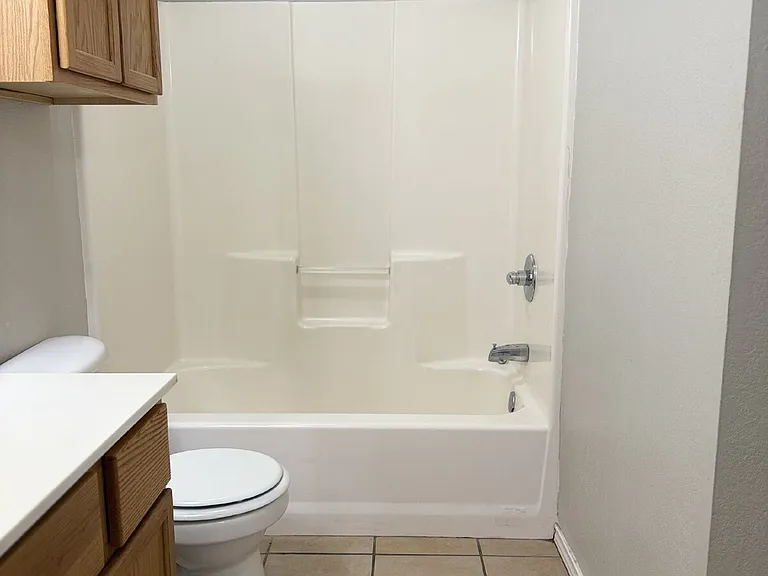 304 N Brentwood Ave #B — Photo 15