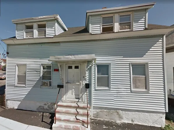 10 Abbott St, Lowell, MA 01852