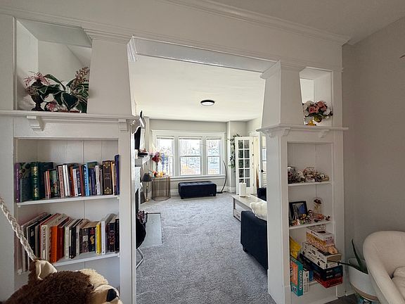2nd image of 112 Lonsdale Rd #2