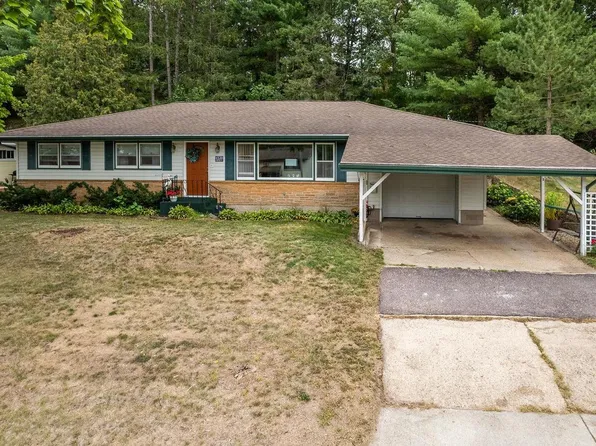 1120 Oak Street, Wisconsin Dells, WI 53965