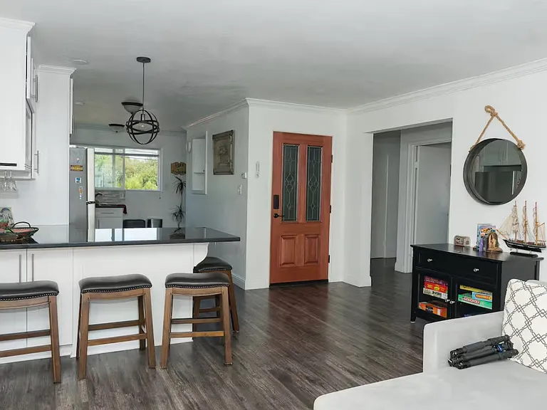 4333 Willow Rd — Photo 4