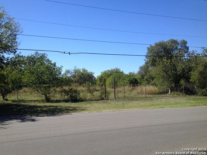 1st image of 127 Rainbow Dr