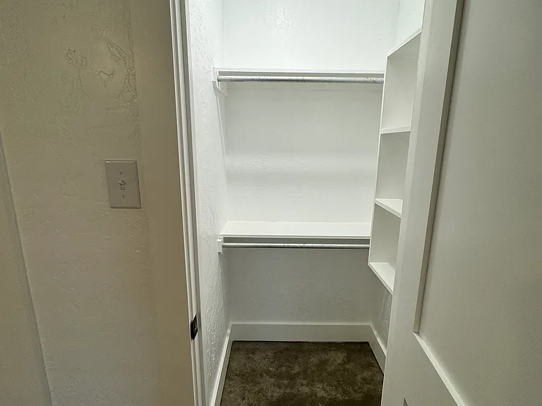 3411 S Garrett St #B — Photo 8
