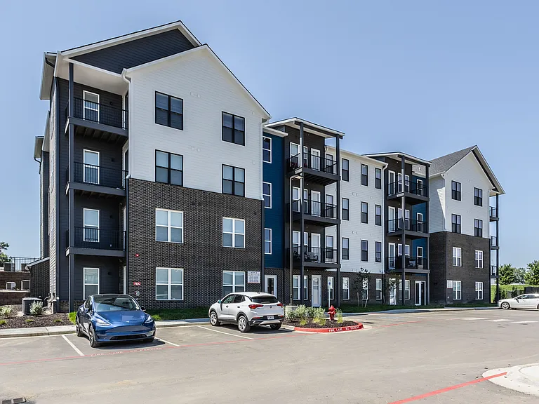 Switch Apartments — Photo 62