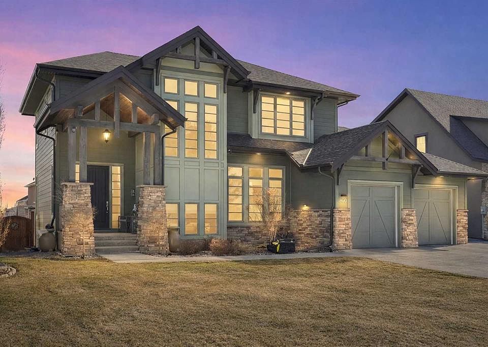 1st image of 800 E Lakeview Rd