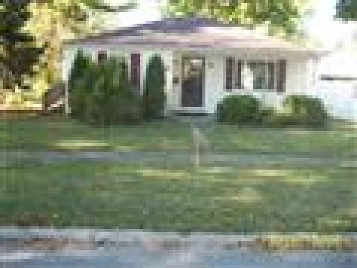 2nd image of 608 W Ensley Ave