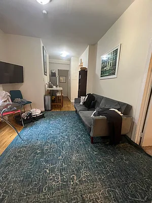 Rented by Green City Realty | media 4