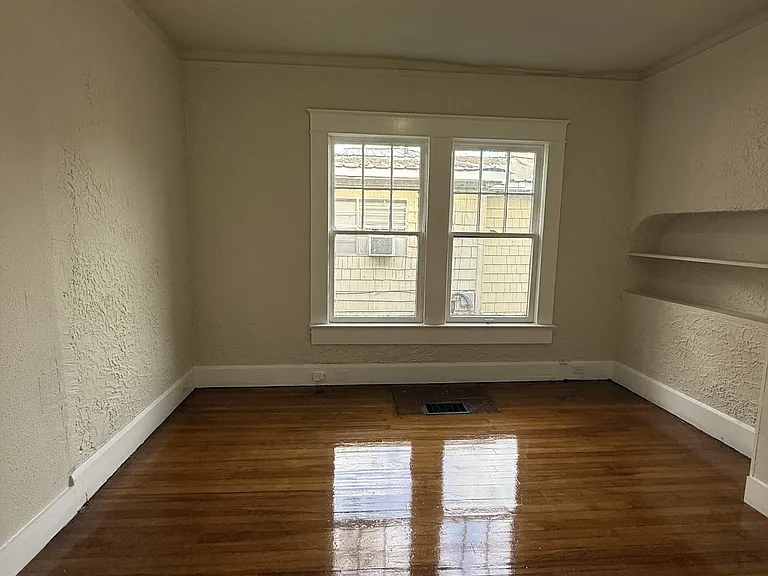 1853 Princeton Ave SW — Photo 14