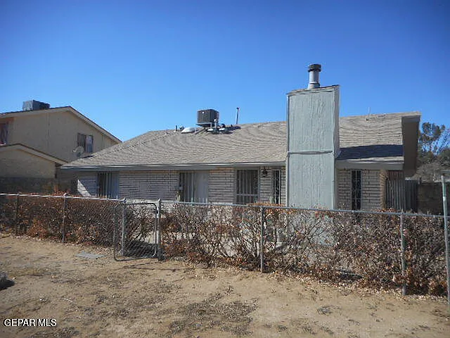 1836 Piedra Roja St — Photo 20