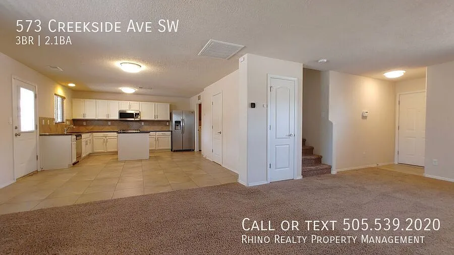Roomy 3 Bedroom 2 Bathroom Home In Los Lunas! — Photo 2