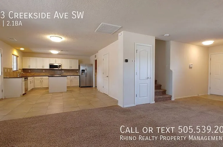 573 Creekside Ave SW — Photo 2