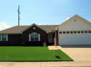 306 Parkway Ave, Morrilton, AR 72110