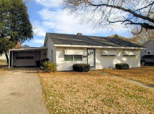 1170 Westview Dr, Rochelle, IL 61068