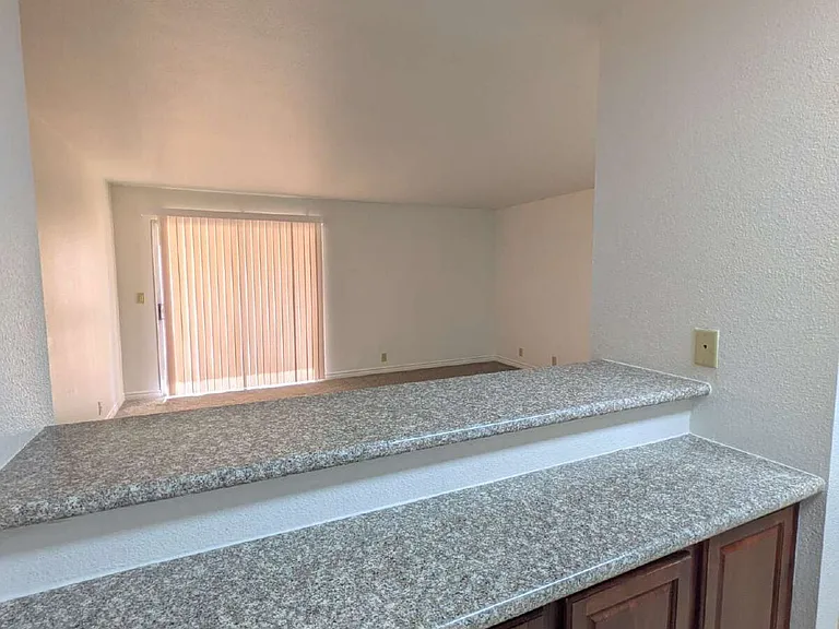 5321 River Glen Dr #236 — Photo 7
