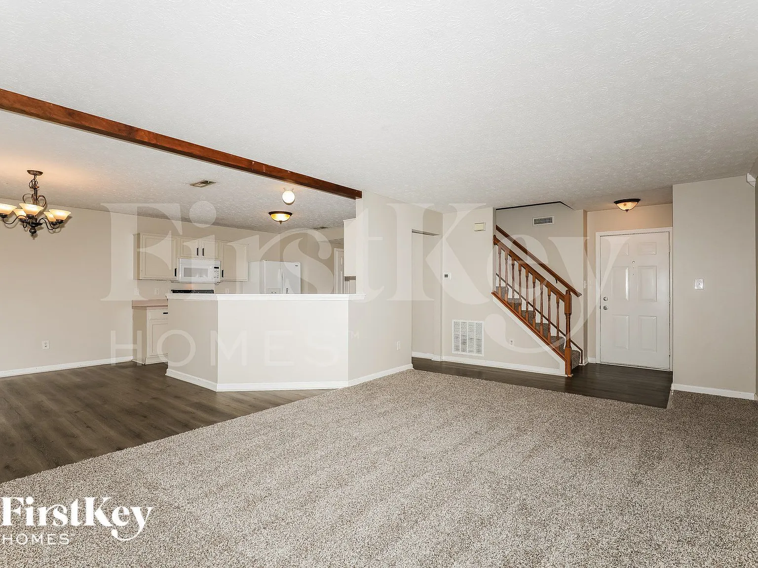 3 bed, 3.0 bath, 1733 sqft, $2,370 — Photo 4