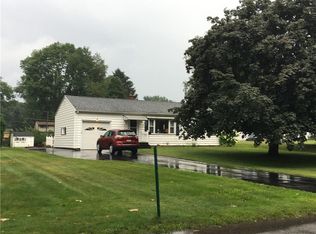 18 Yolanda Dr, Rochester, NY 14624