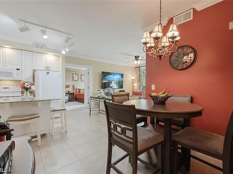 2825 Palm Beach Blvd #214 — Photo 13