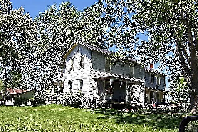 2nd image of 348 E Elm St