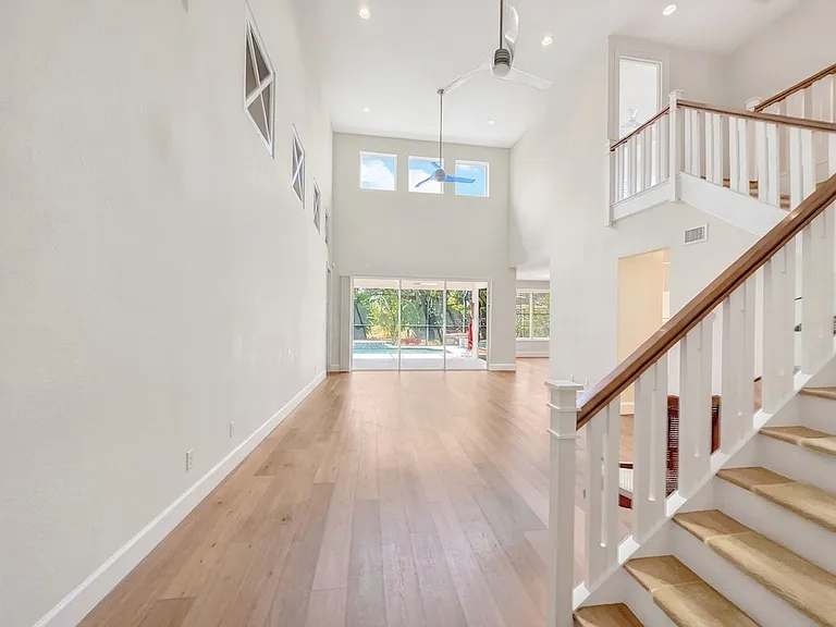 6772 Southern Oak Ct — Photo 4